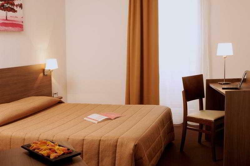 Adagio Access Sous Poissy 2* Carrières-sous-Poissy